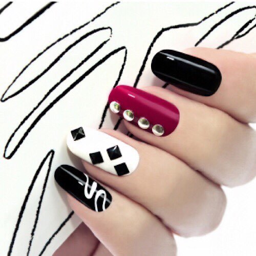 9 INCH NAILS - Additional Services